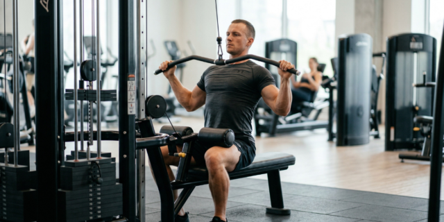 Why Inverted Rows Are Better Than Lat Pulldowns for Posture and Upper Back Strength